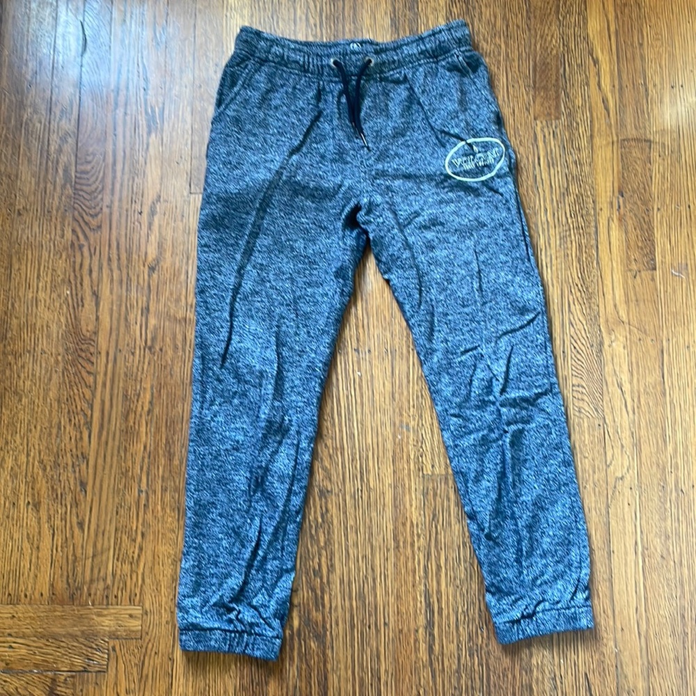 Boys Volcom heathered black sweatpants sz 10